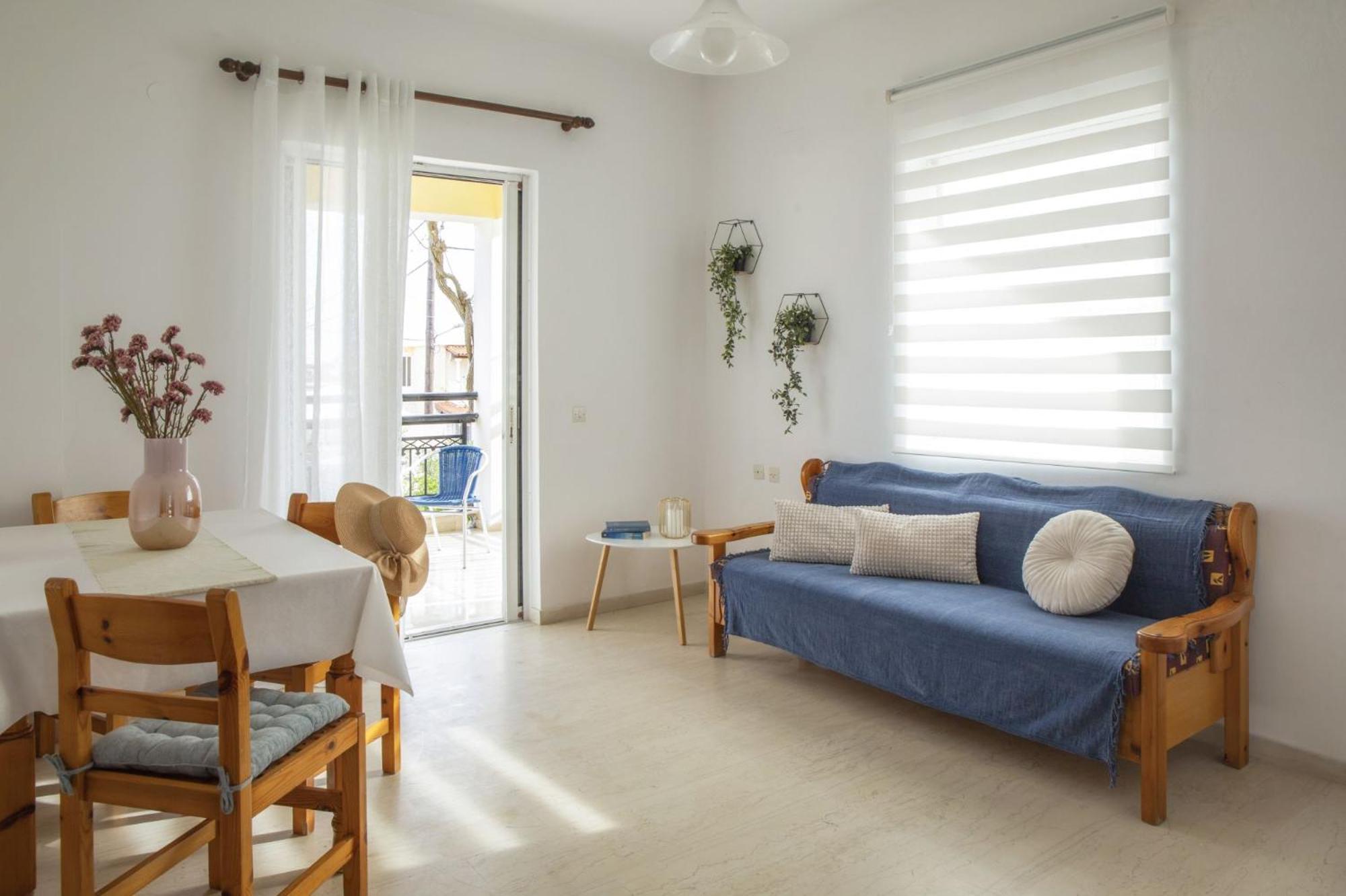 Searocco Studios & Apartments - Close To Alykes Center, By Zantewize الغرفة الصورة
